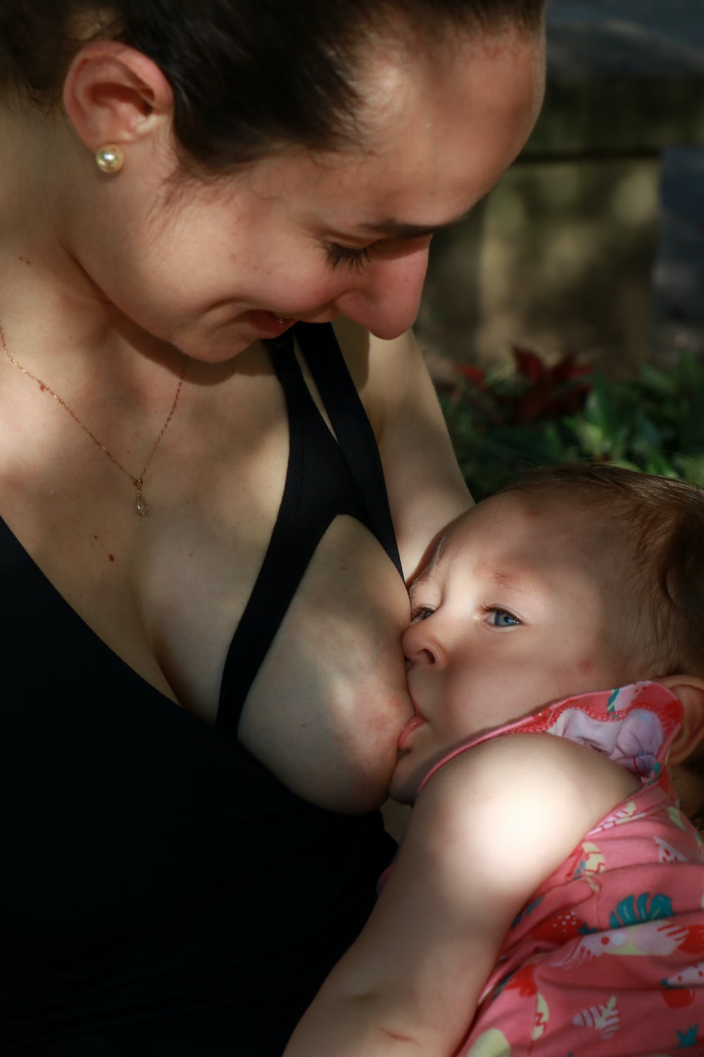 Best breastfeeding and pumping hacks