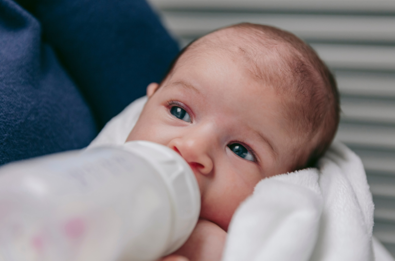getting your breastfed baby to take a bottle